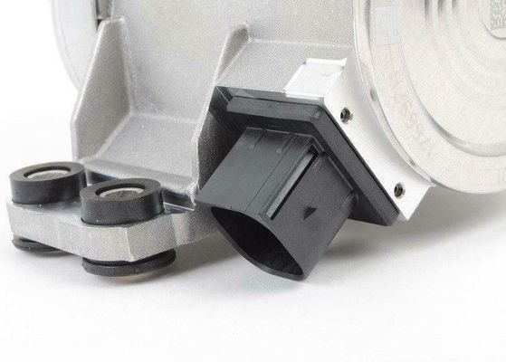 Sostituzione della pompa d'acqua di raffreddamento del motore di un'auto elettrica per BMW F30 F33 F32 435I 11517596763